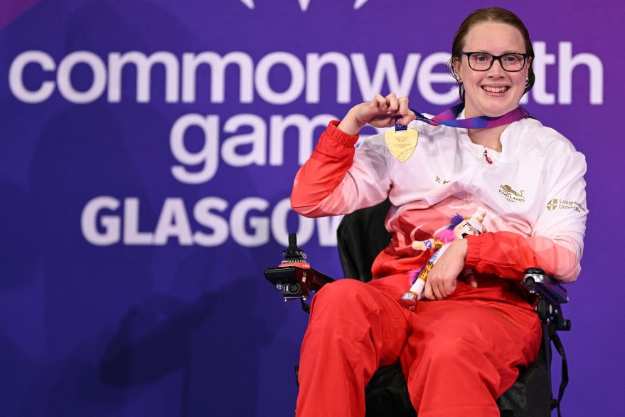 Whiston takes gold as England claim five medals in the pool