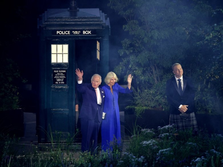 King Charles goes full Time Lord at Commonwealth Games