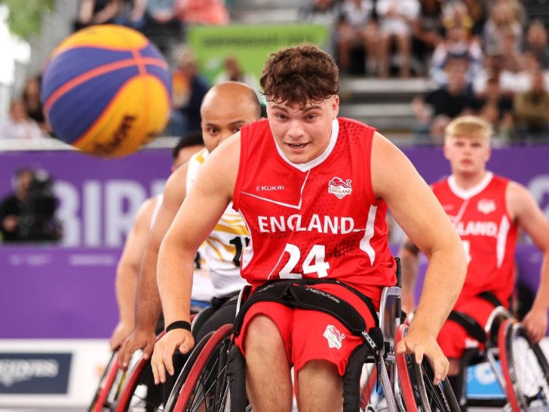 Who is Charlie McIntyre: BBC Young Sports Personality nominee and Commonwealth Games star