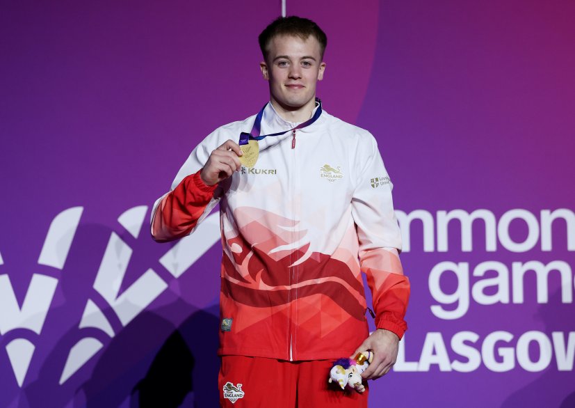 Whitehouse takes floor gold while Martin bounces back to claim vault silver