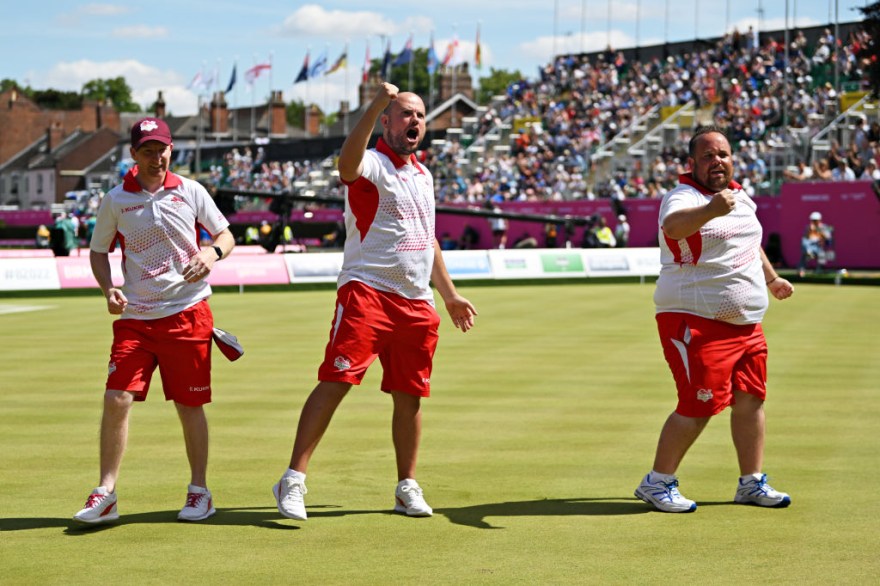 Bowlers vanquish Australia in men's triples