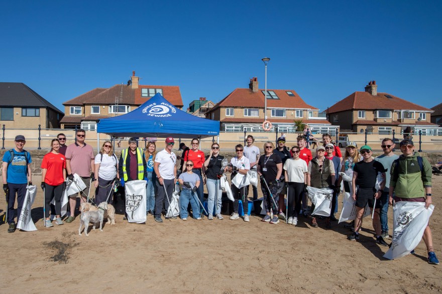 Ellie Simmonds hails sport's power for change at beach clean