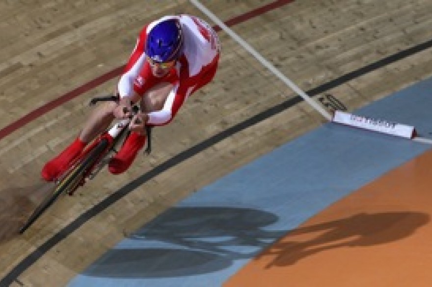 Cycling: Young Yates makes bold bid for medal